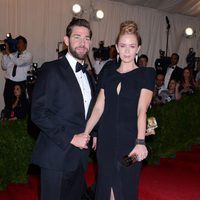 Emily Blunt y John Krasinski en la Gala del MET 2013