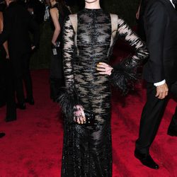 Anne Hathaway en la Gala del MET 2013