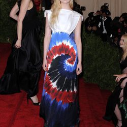 Elle Fanning en la Gala del MET 2013