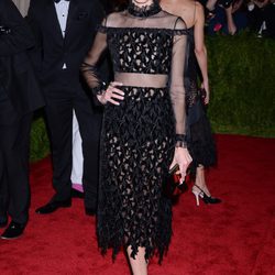 Alexa Chung en la Gala del MET 2013