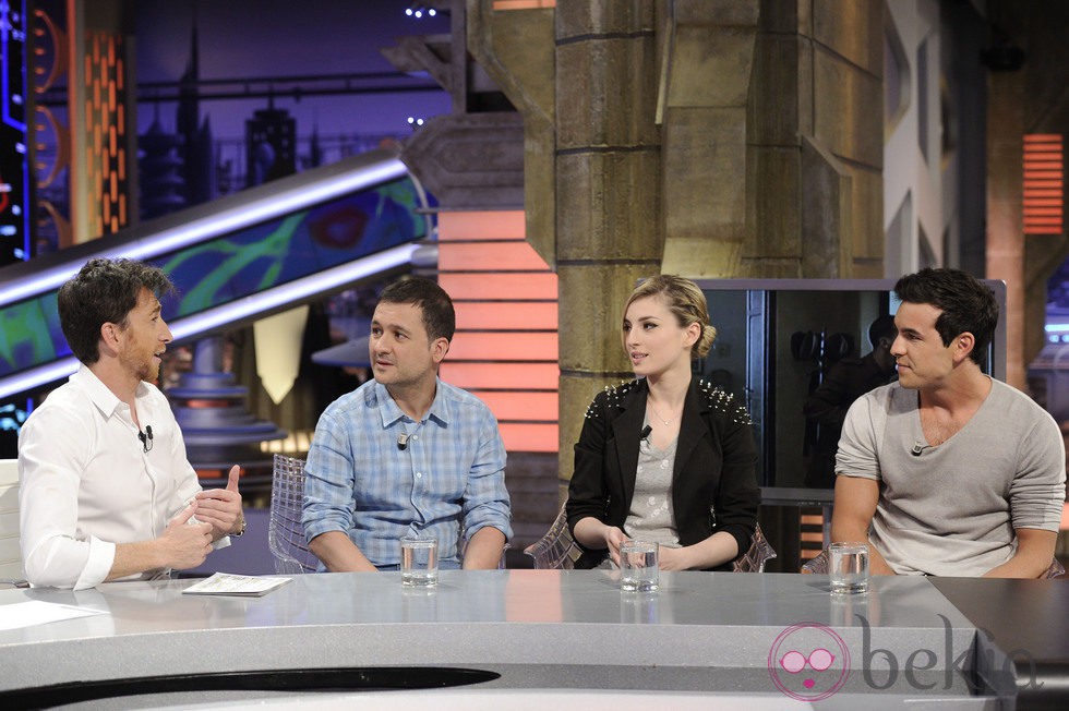 Pablo Motos, Secun de la Rosa, María Valverde y Mario Casas en 'El Hormiguero'