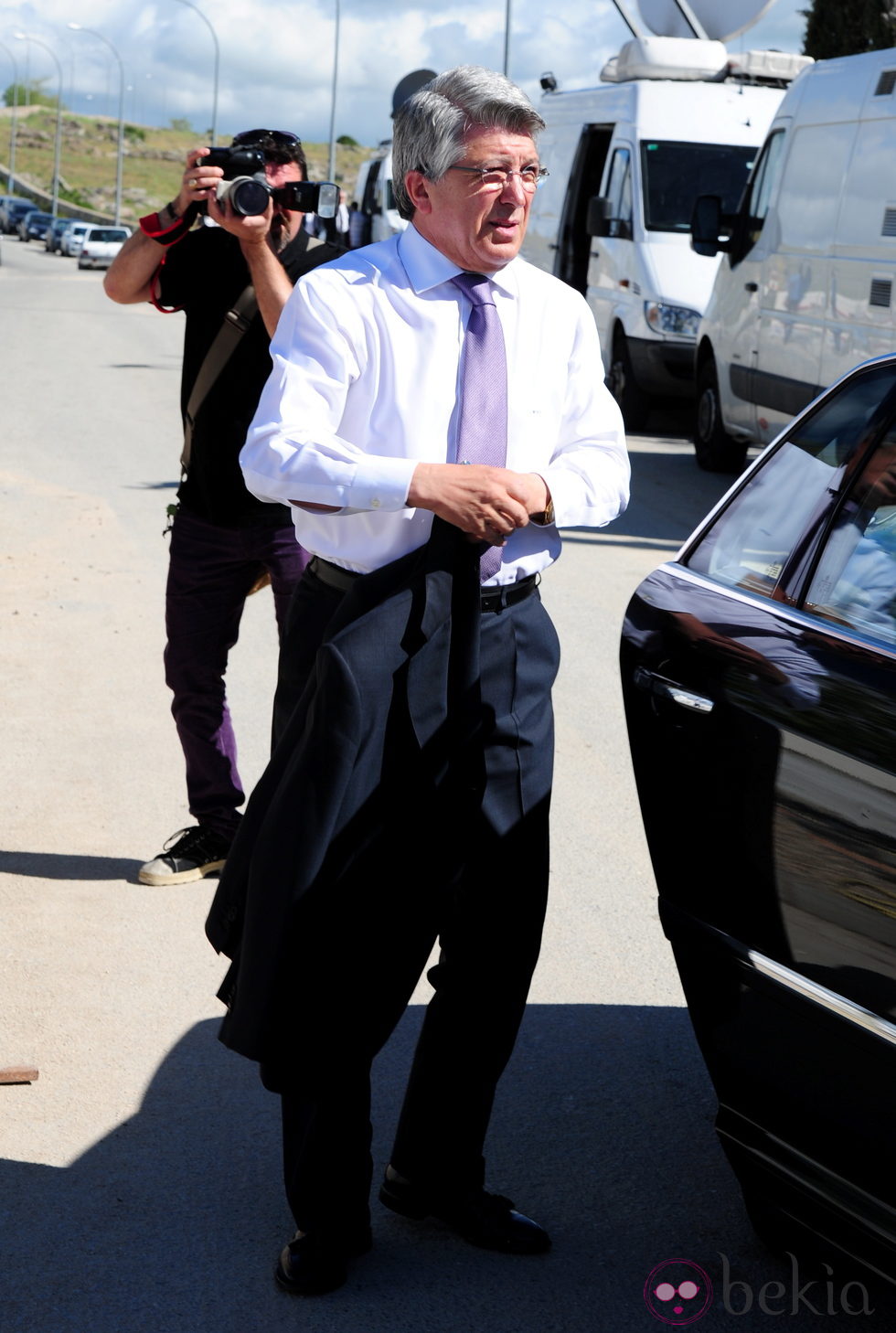 Enrique Cerezo en el funeral de Alfredo Landa