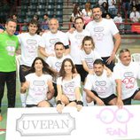 Equipo de famosos durante un partido solidario en Madrid