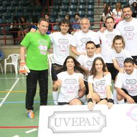 Equipo de famosos durante un partido solidario en Madrid