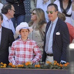 Jaime de Marichalar con su hijo Froilán en la final del Open de Madrid 2013