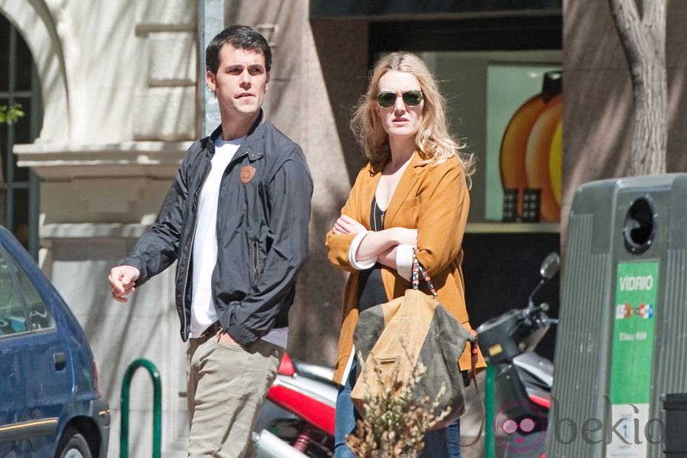 Marta Ortega y Sergio Álvarez paseando por Madrid