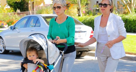 Elsa Pataky con su hija India Rose y su madre Cristina Medianu