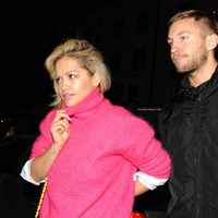 Rita Ora y el DJ Calvin Harris en la fiesta de Daft Punk