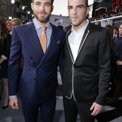 Chris Pine y Zachary Quinto en el estreno en Los Angeles de 'Star Trek: En la oscuridad'