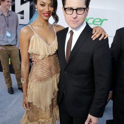 Zoe Saldana y J.J. Abrams juntos por segunda vez en 'Star Trek: En la oscuridad'