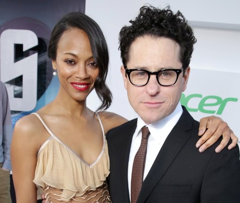 Zoe Saldana y J.J. Abrams juntos por segunda vez en 'Star Trek: En la oscuridad'