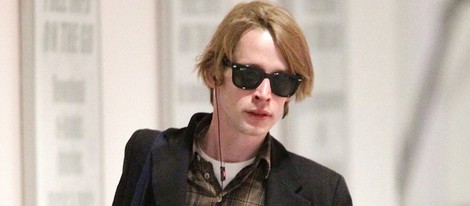 Macauley Culkin en el aeropuerto de Nueva York