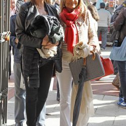 Cari Lapique en una de las corridas de toros de San Isidro 2013