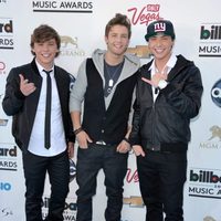 Emblem3 en la alfombra roja de los Billboard Music Awards 2013