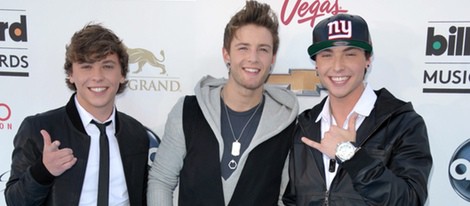 Emblem3 en la alfombra roja de los Billboard Music Awards 2013