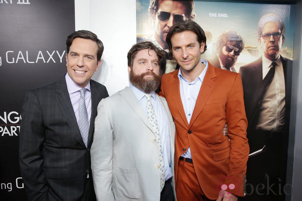 Bradley Cooper, Zach Galifianakis y Ed Helms en el estreno de 'R3sacón' en Los Ángeles