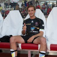 Pierre Casiraghi en el banquillo en un partido benéfico en Mónaco