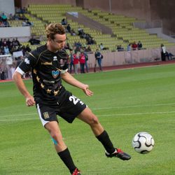 Pierre Casiraghi jugando un partido benéfico en Mónaco