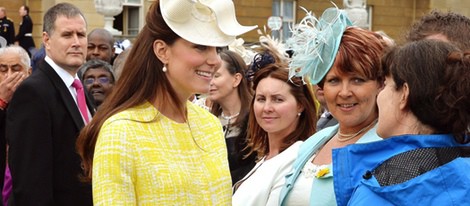 Kate Middleton luce embarazo en la Garden Party de Buckingham Palace 2013