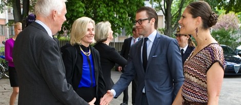 Los Príncipes Victoria y Daniel de Suecia a su llegada al Instituto de Cultura Italiana