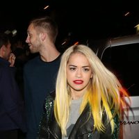 Rita Ora y Calvin Harris, paseo nocturno por Londres