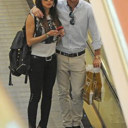 Pilar Rubio y Sergio Ramos en un centro comercial de Madrid