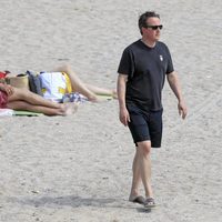 David Cameron paseando por la playa de Ibiza