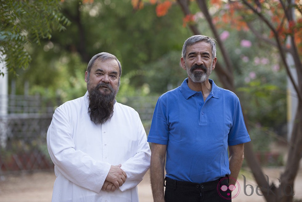 Imanol Arias y Carles Canut en el rodaje de 'Vicente Ferrer'