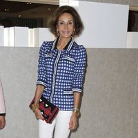 Nati Abascal en la presentación del libro 'Enrique Ponce, un torero para la historia'