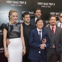 El equipo de 'R3sacón' en el estreno de la película en París