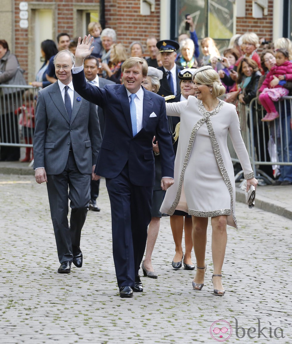 Guillermo Alejandro y Máxima de Holanda durante su visita a Groningen