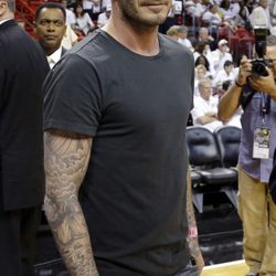 David Beckham disfrutando de un partido de la NBA en Miami