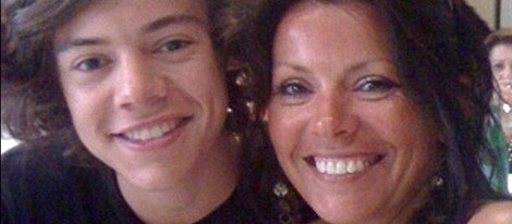 El One Direction Harry Styles con su madre, Anne Cox