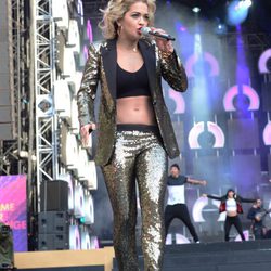 Rita Ora en The Sound of Change Live en el Twickenham Stadium de Londres