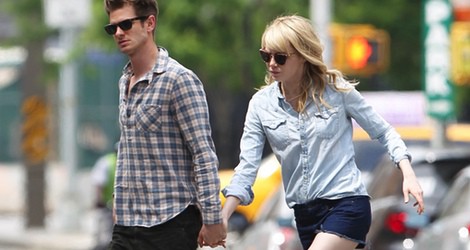 Andrew Garfield y Emma Stone pasean cogidos de la mano por Nueva York