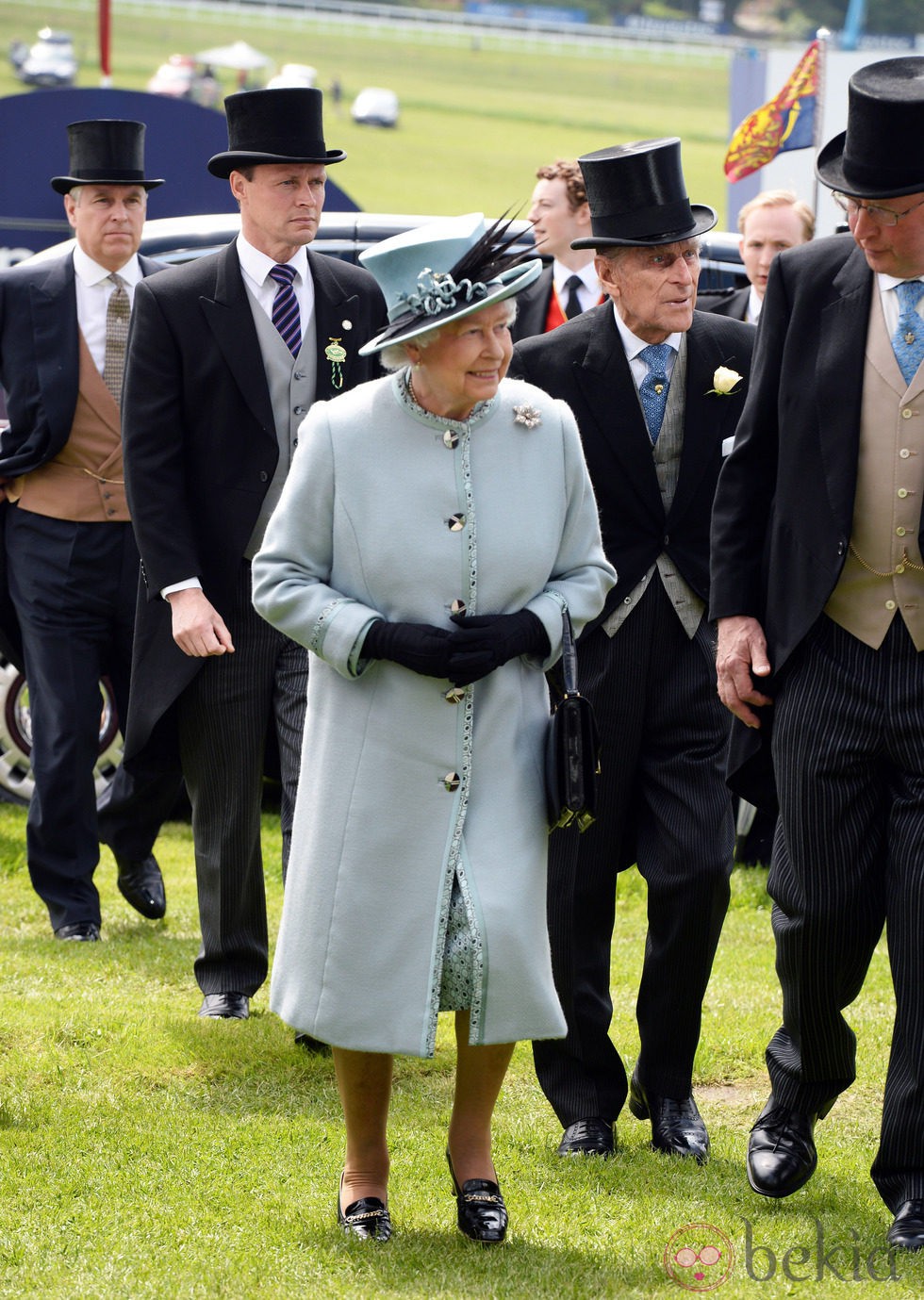 La Reina Isabel, el Duque de Edimburgo y el Príncipe Andrés en el Derby de Epsom 2013