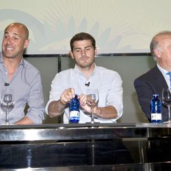 Pepe Reina, Iker Casillas y Vicente del Bosque en la presentación de la Copa Confederaciones 2013