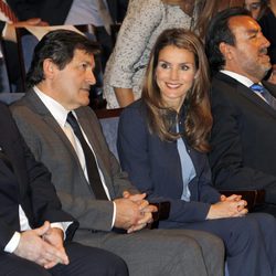 La Princesa Letizia junto al presidente de Asturias en Oviedo