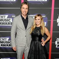 Kristen Bell y Dax Shepard en los CMT Awards 2013