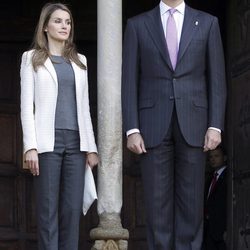 Los Príncipes Felipe y Letizia en la Entrega del Premio Príncipe de Viana 2013