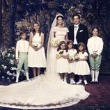 Fotografía oficial de la boda de la princesa Magdalena de Suecia y Christopher O'Neill con los pajes y damas de honor