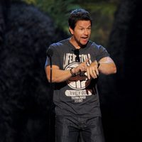 Mark Wahlberg presentando los Guys Choice Awards 2013