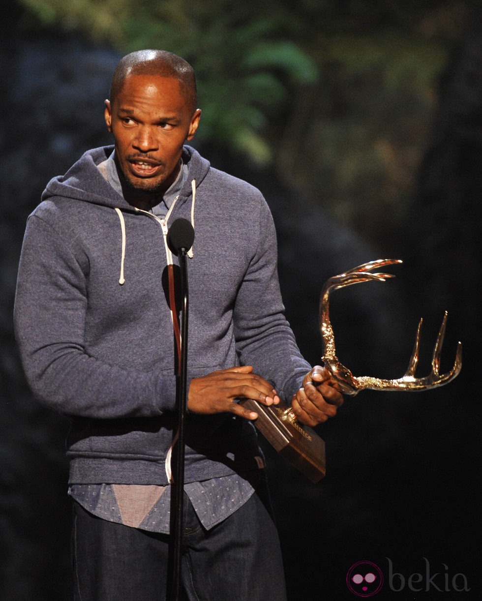 Jamie Foxx recoge un premio en los Guys Choice Awards 2013