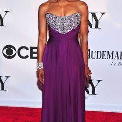 Angela Bassett en la gala de los premios Tony 2013