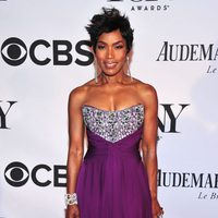 Angela Bassett en la gala de los premios Tony 2013