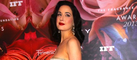 Dita Von Teese en la Fragrance Foundation Awards 2013