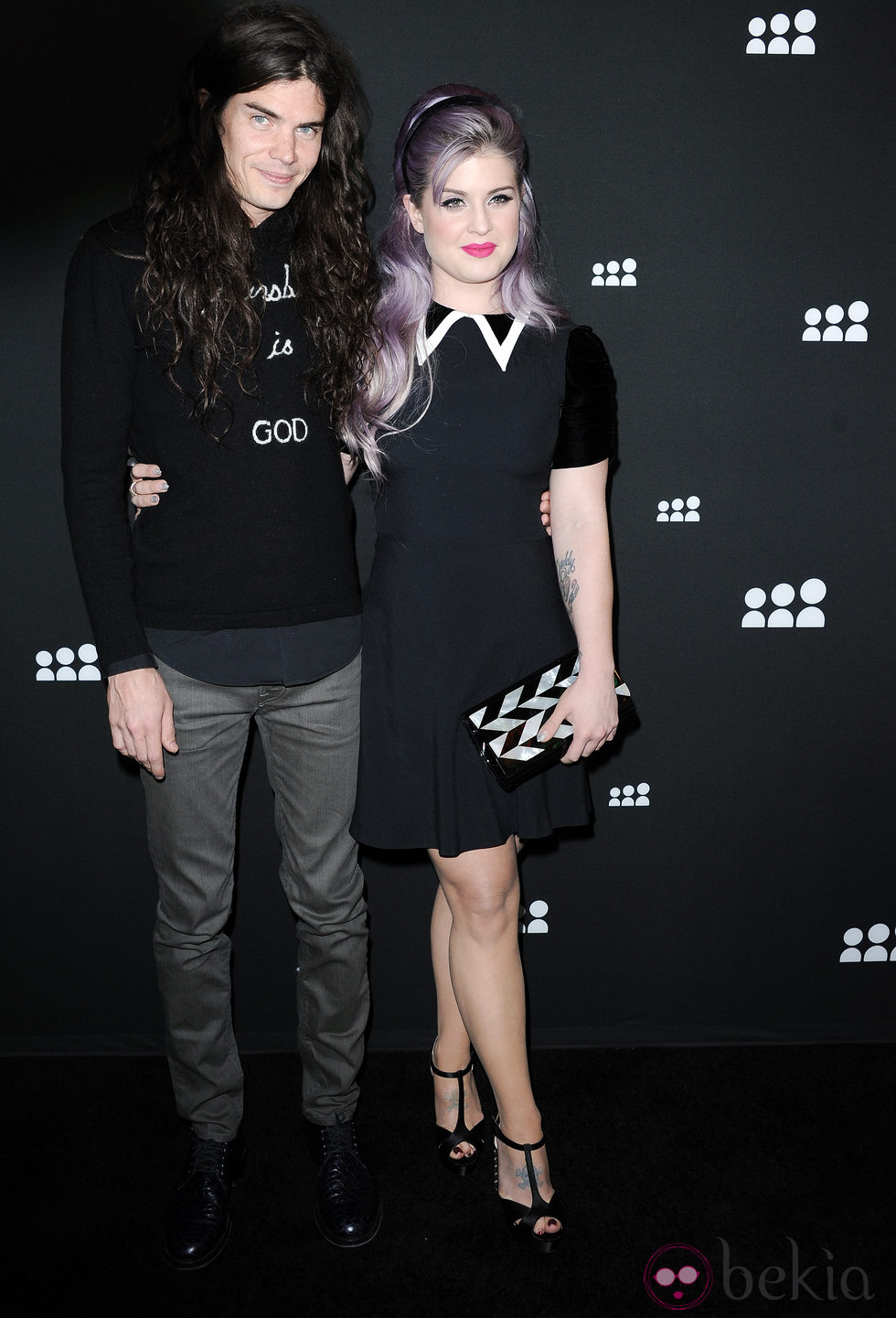 Matthew Mosshart y Kelly Osbourne en la fiesta Myspace en Los Angeles