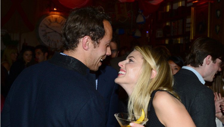 James Middleton y Donna Air ríen divertidos