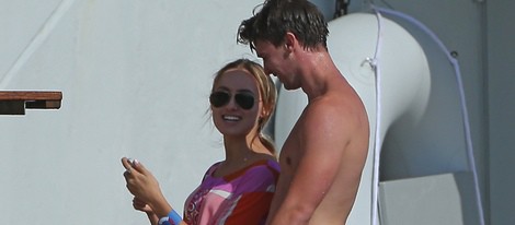 Patrick Schwarzenegger junto a su novia de vacaciones