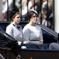 El Príncipe Andrés y las Princesas de York en Trooping the Colour 2013